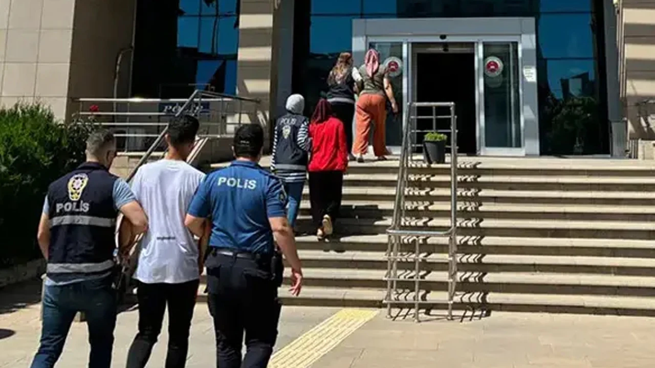 Ehliyet sınavında yapay zeka oyunu: 6 ilde operasyon