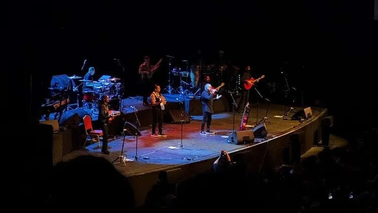 Gipsy Kings Harbiye'de müzik şöleni yaşattı