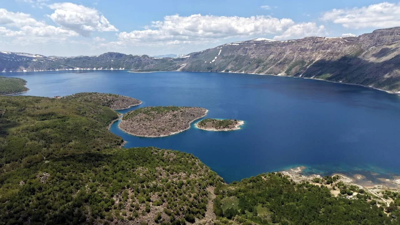 Nemrut Kalderası’na ziyaretçi akını