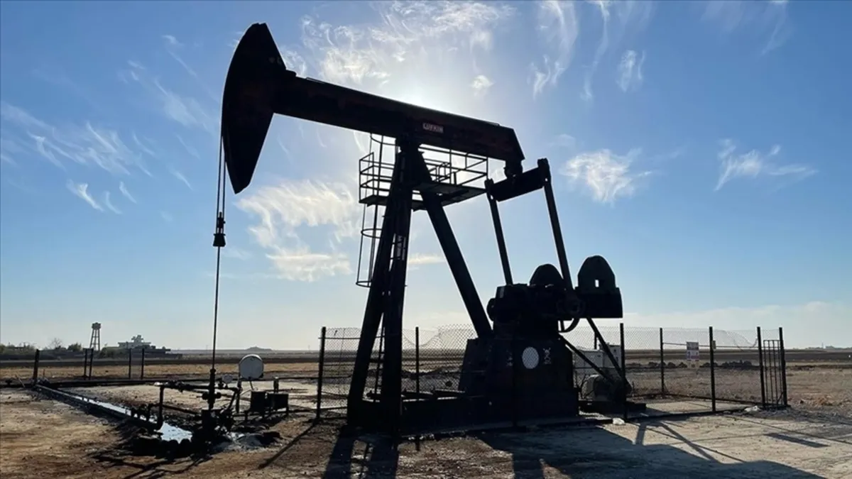 UBS ve JPMorgan’dan petrol fiyatı revizyonu: Brent tahminleri aşağı çekildi