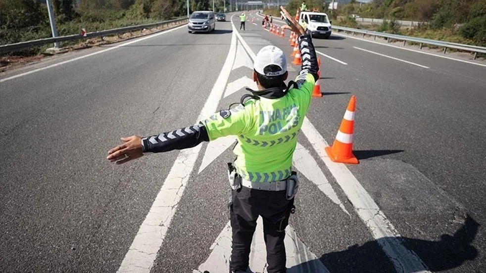 Yola çıkacaklar dikkat! TEM Otoyolu kesimler halinde trafiğe kapatılacak
