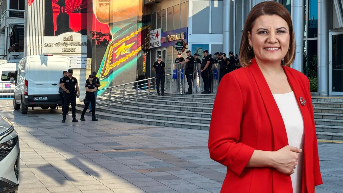 CHP'li İzmit Belediyesi'ne operasyon