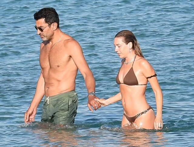 Sinem Kobal ile Kenan İmirzalıoğlu'nun tatili sürüyor