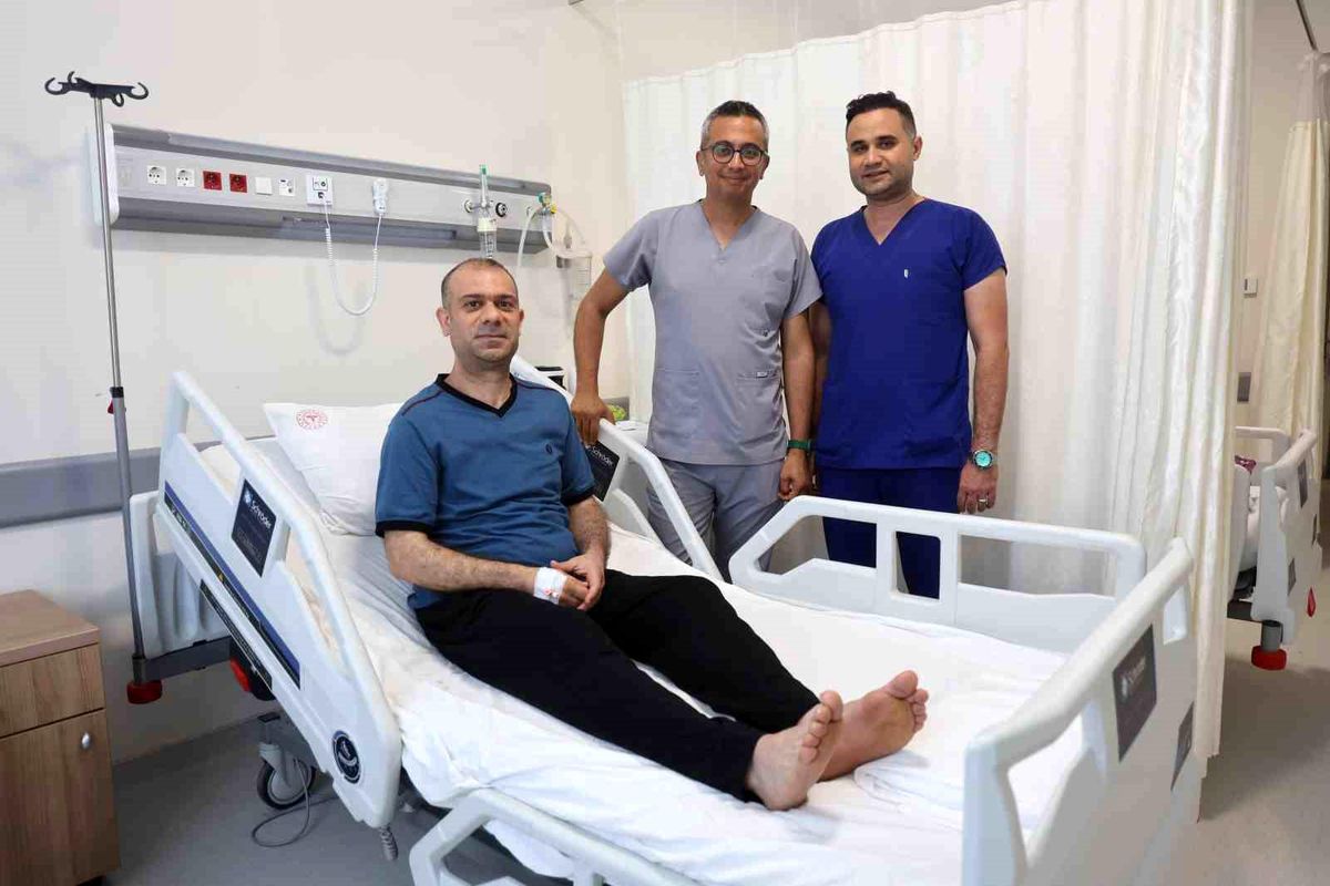 Hatay'da sırtından 1.5 kg tümör çıktı