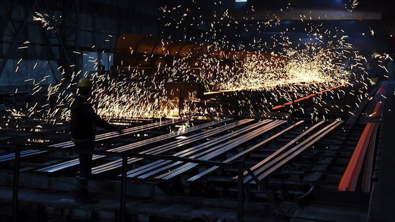 ABD'de imalat sanayi PMI dört ayın en düşük seviyesinde