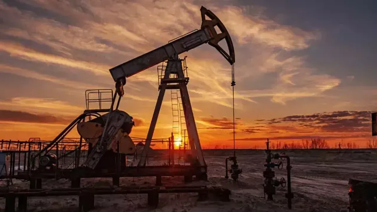 Brent petrolün varili 78,33 dolardan işlem görüyor