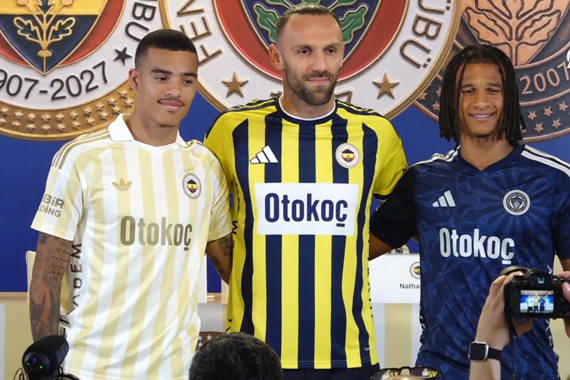 Fenerbahçe'de imza şov