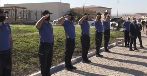 İnfaz Koruma Memurlarının Kep ve Selam Tartışması: “Bu Uygulamaların Dayanağı Nedir?”
