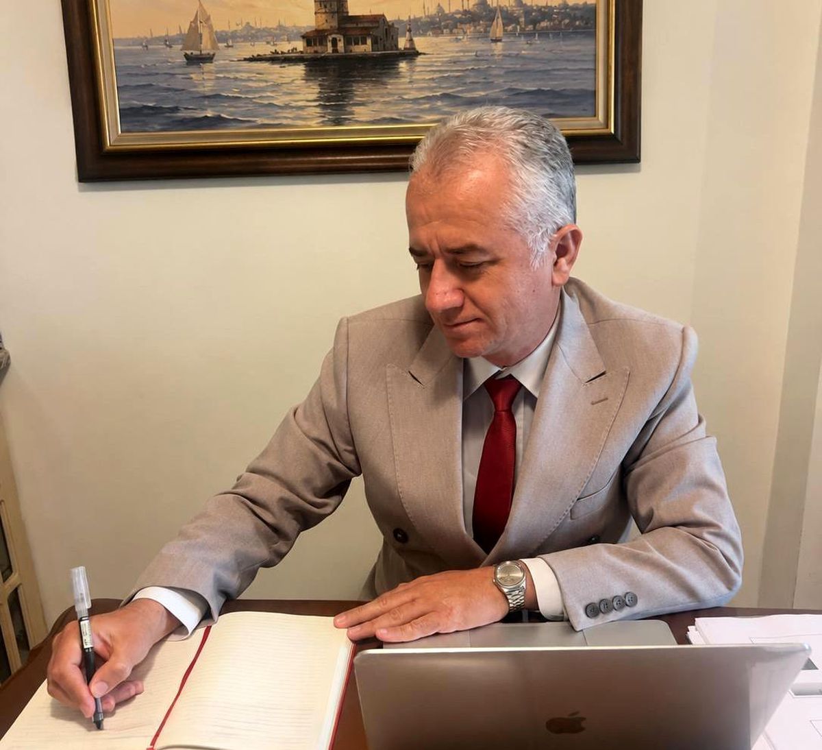 Özköse: "Toplumsal barışı zedeleyen söylemlerden uzak durulmalı"