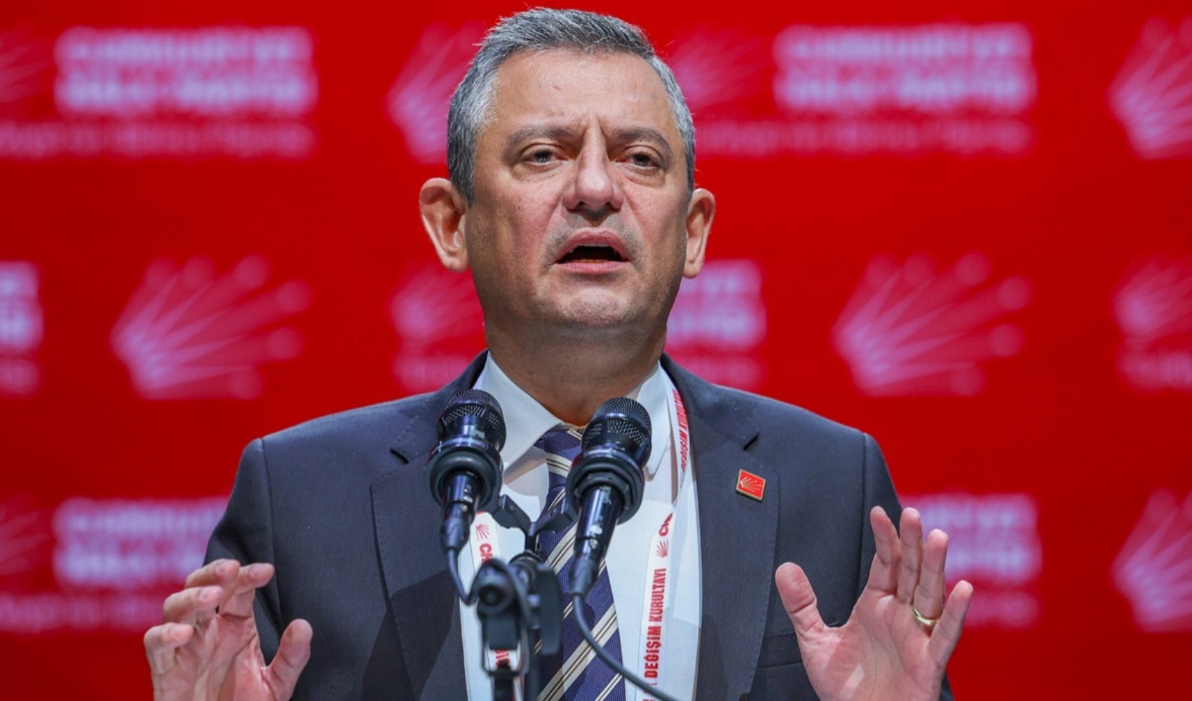 Özgür Özel'den 'ihraç' kararına sert tepki: CHP, Saraydan icazet alan, Saraya payanda olanların partisi değildir