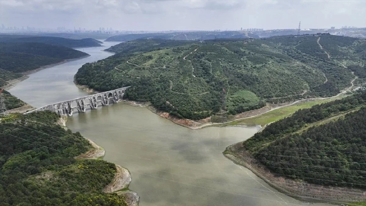 İstanbul'un suyu giderek azalıyor: İSKİ güncel baraj doluluk oranlarını paylaştı