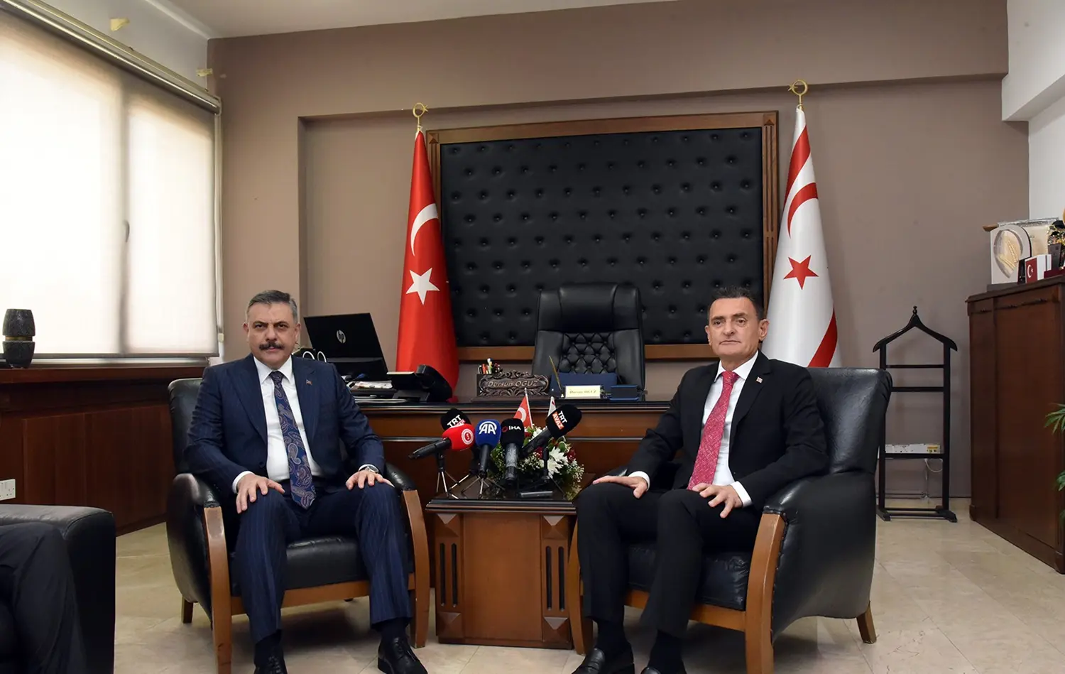 İçişleri Bakanı Çiftçi, KKTC İçişleri Bakanı Oğuz'u ziyaret etti
