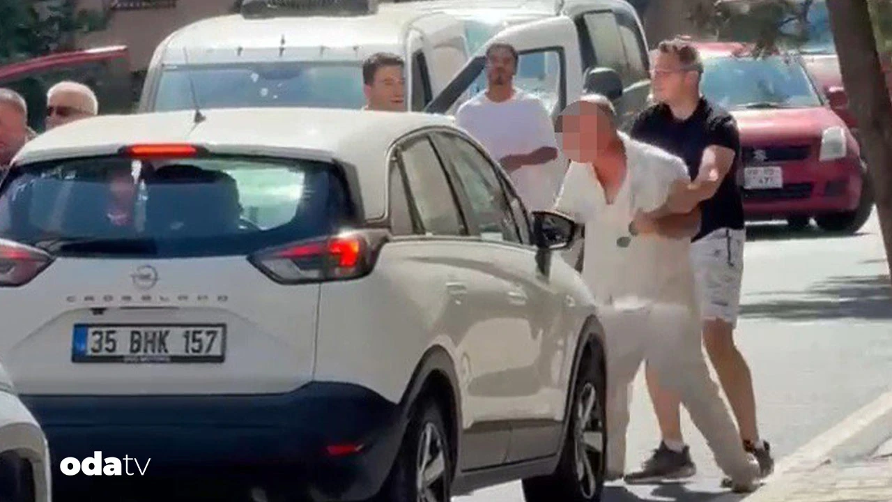 Çorlu'da yol verme kavgası kamerada