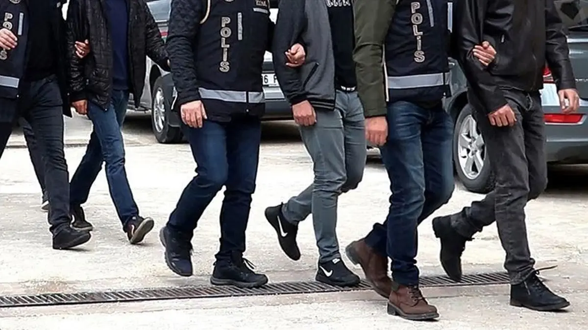 Zehir baronlarının mali ayağı çökertildi: 18 şüpheliye eş zamanlı baskın
