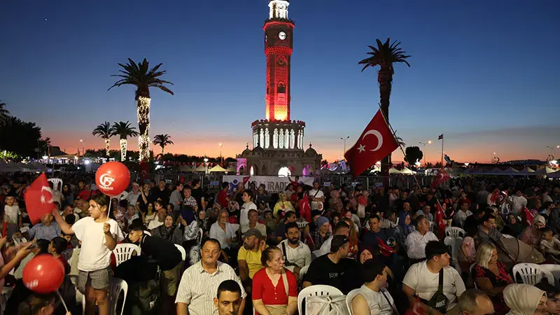İzmir’de ‘15 Temmuz’ anma etkinliği