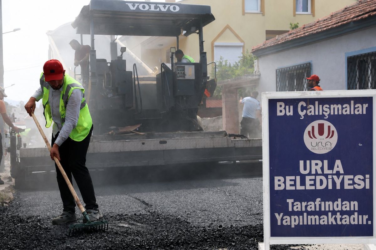 İzmir'in Urla ilçesine 150 milyon TL'lik asfalt yatırımı