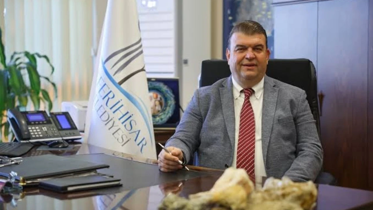 Seferihisar Belediye Başkanı görevden uzaklaştırıldı