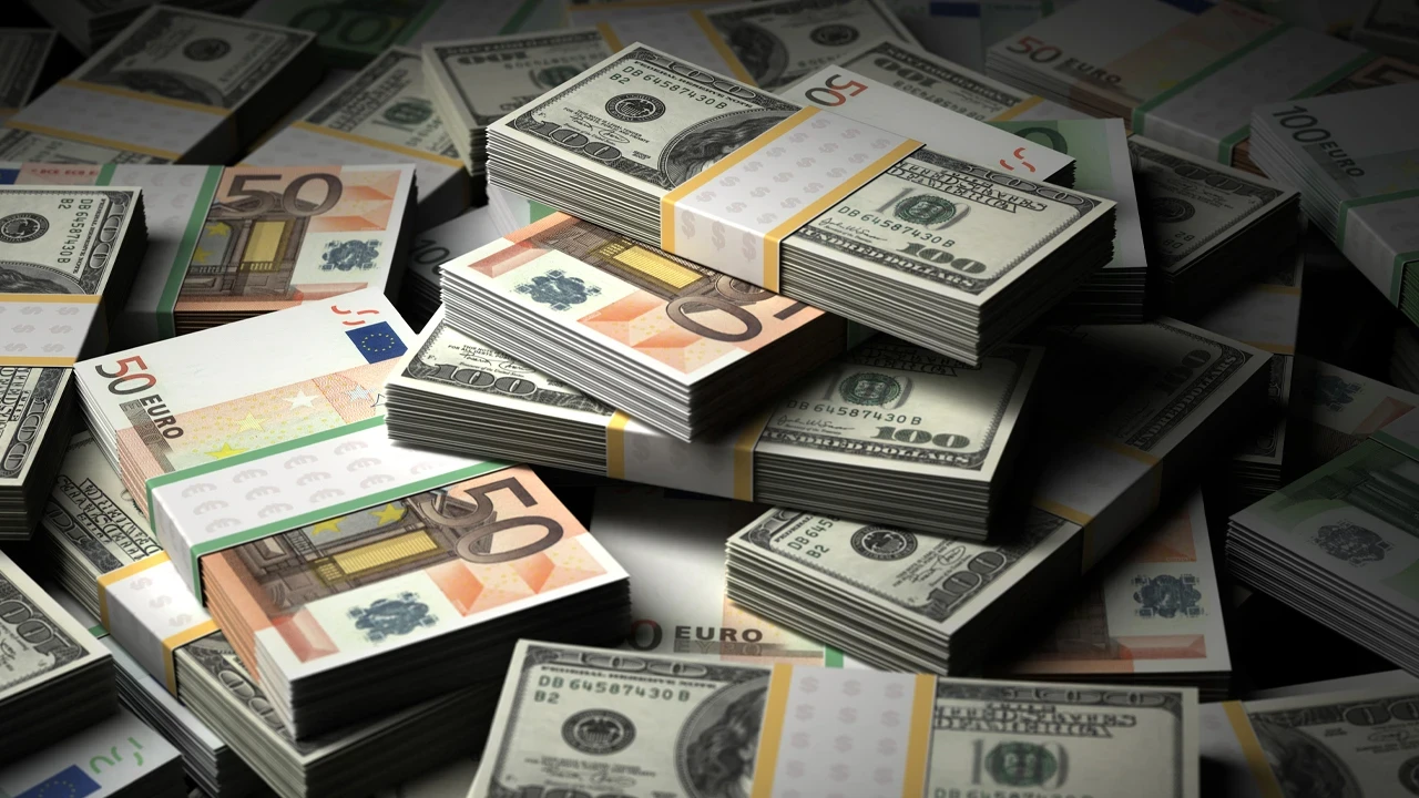 Dolar ve Euro Güne Yükselişle Başladı: İşte Serbest Piyasada İlk Rakamlar