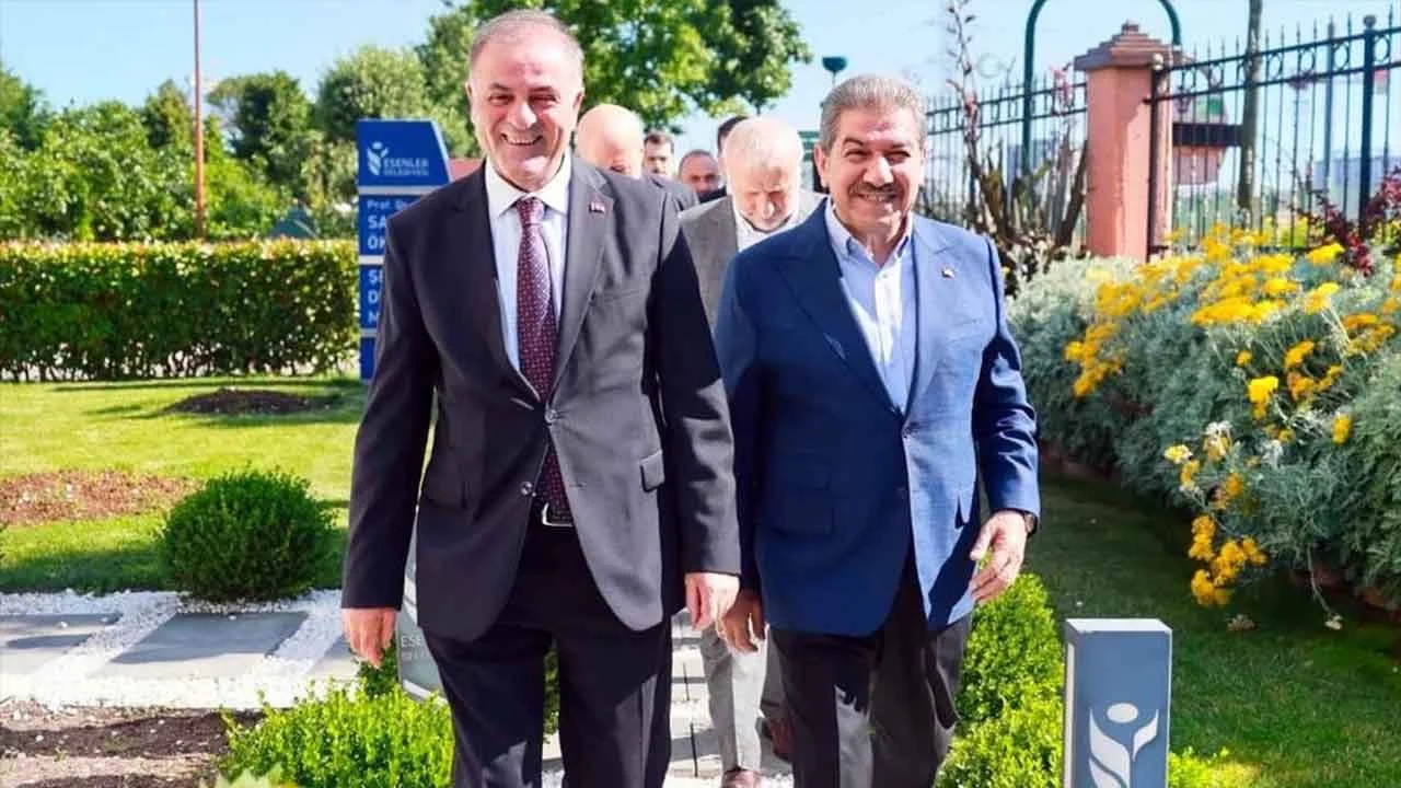 İBB Başkan Vekili Nuri Aslan, Esenler Belediye Başkanı Mehmet Tevfik Göksu'yu ziyaret etti