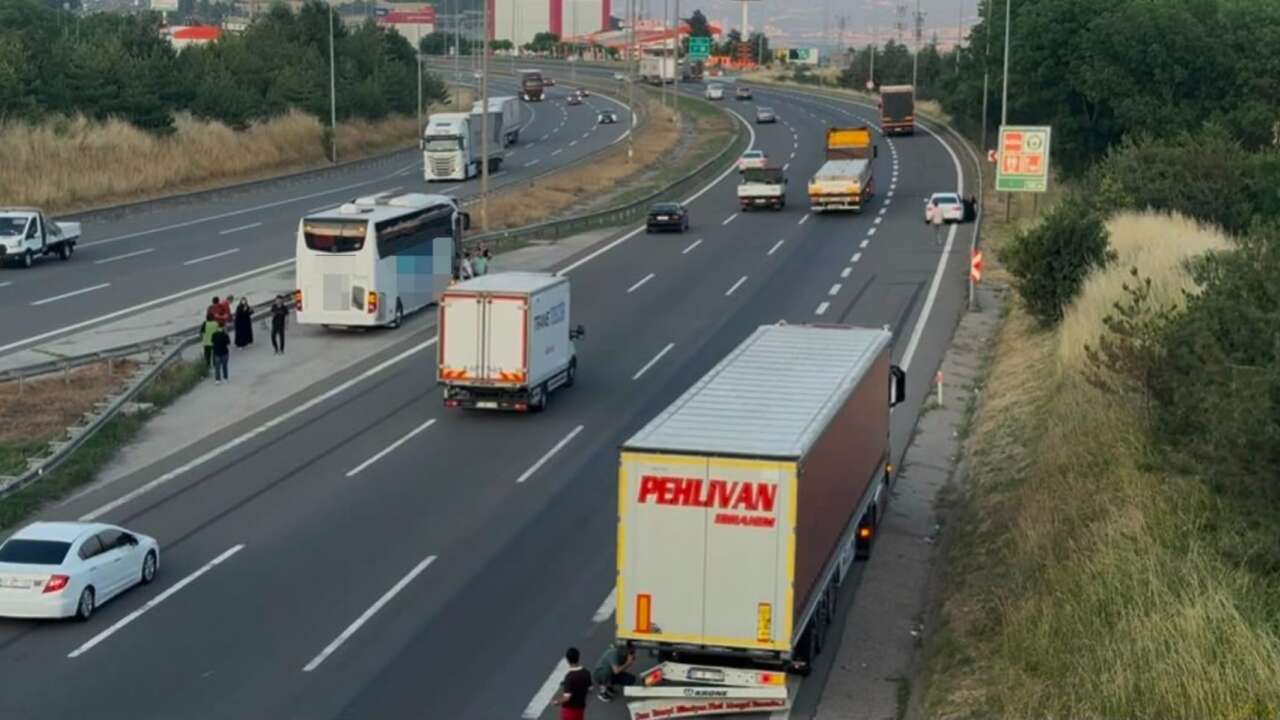 TEM Otoyolu'nda korkutan zincirleme kaza