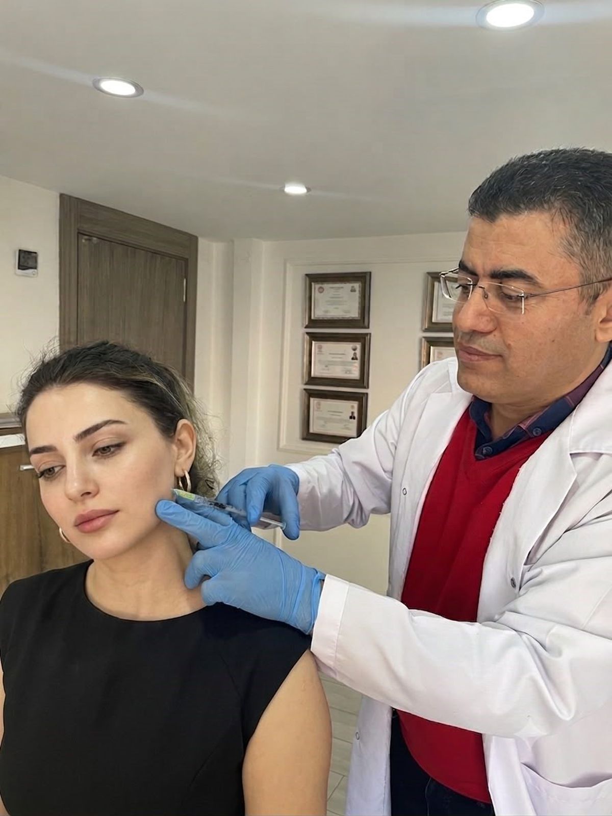 Prof. Dr. Koca: "Diş sıkma buzdağının sadece görünen kısmıdır"
