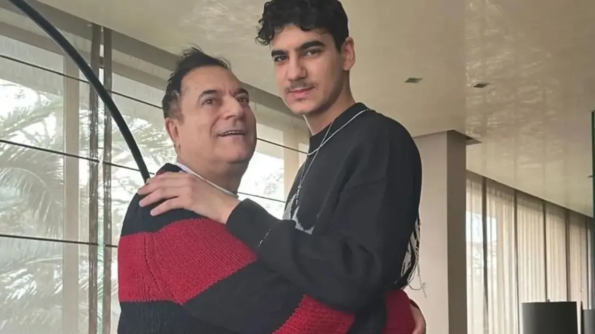 Mehmet Ali Erbil'den Ali Sadi'ye doğum günü kutlaması! Sosyal medyadan paylaştı