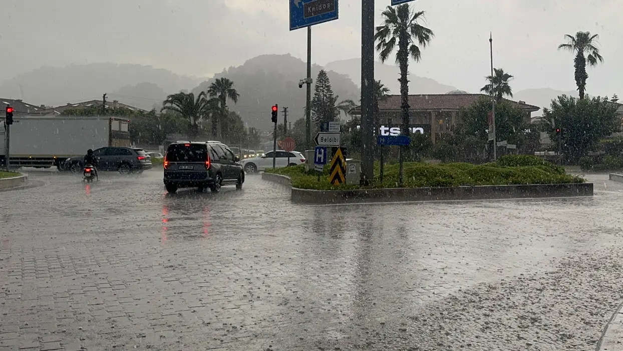 Kavurucu sıcaklara mola! Meteoroloji gün verdi: Sağanak geliyor