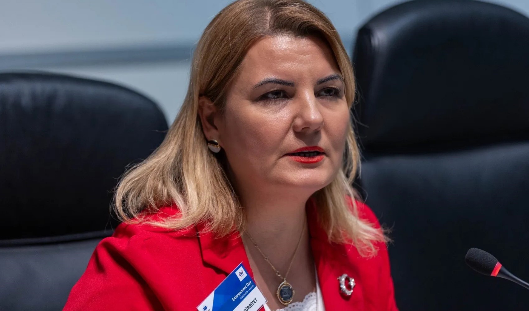 İzmit Belediye Başkanı Hürriyet görevden uzaklaştırıldı