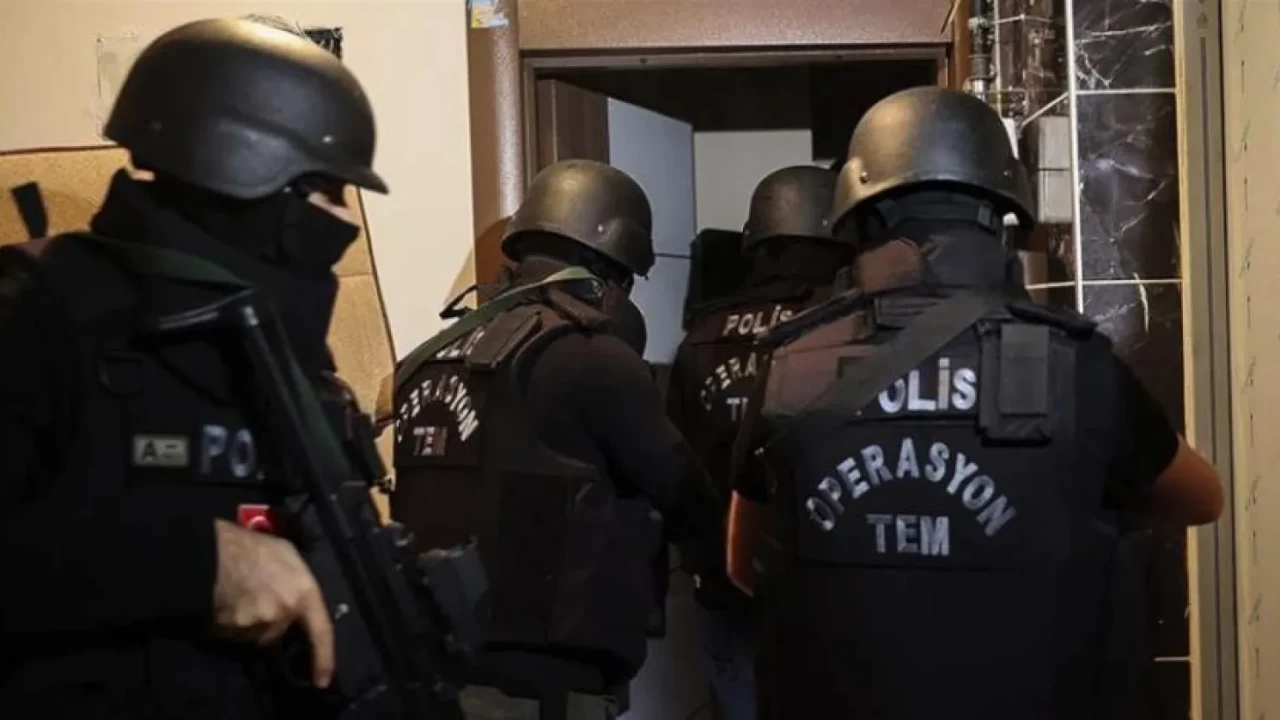 76 ilde dev uyuşturucu operasyonu: 976 şüpheli tutuklandı