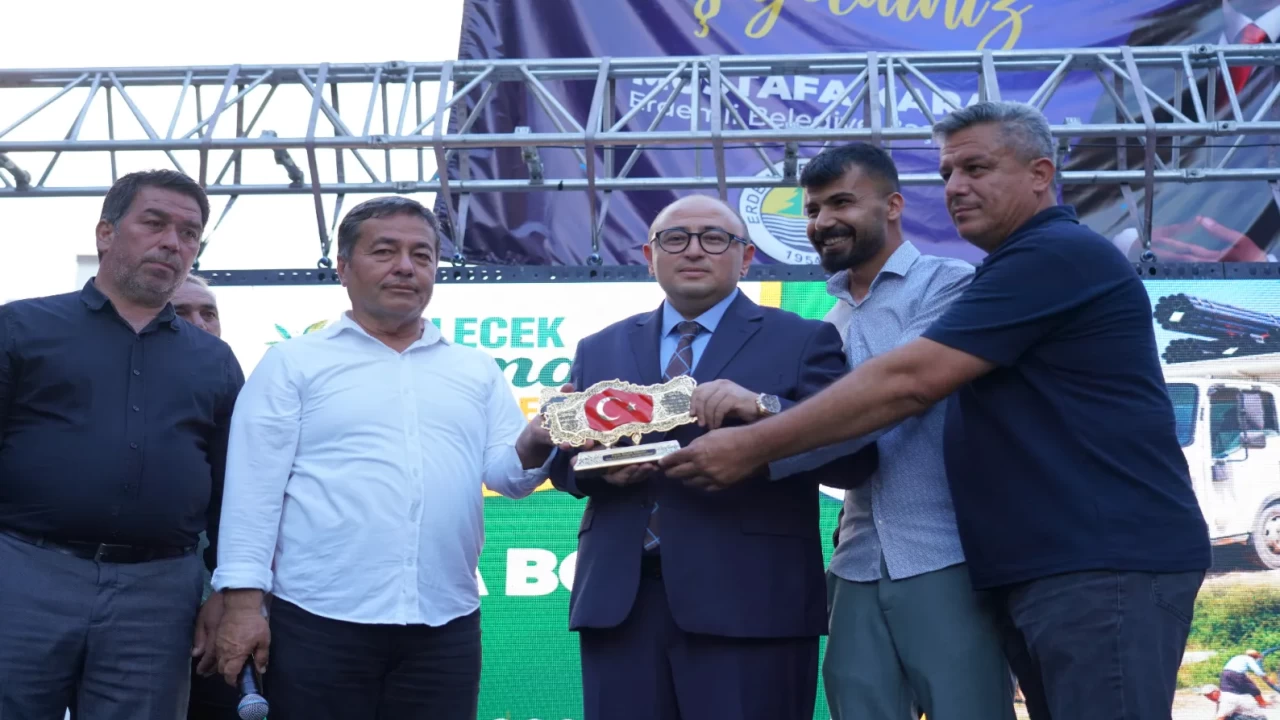 Erdemli Belediyesinden üreticiye büyük destek!