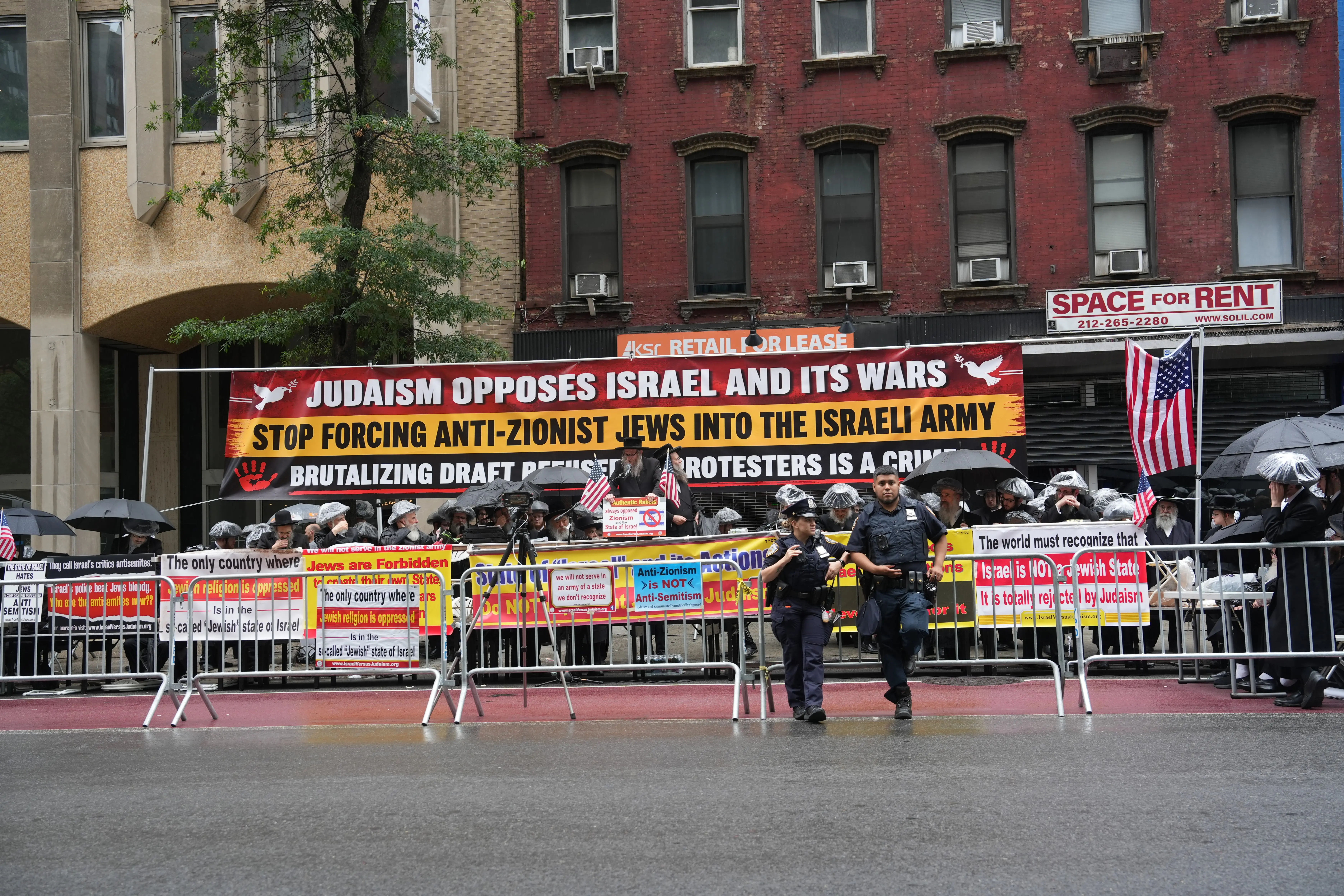 Soykırımcı İsrail'e New York'ta protesto: Ortodoks Yahudilerden Netanyahu'ya sert tepki
