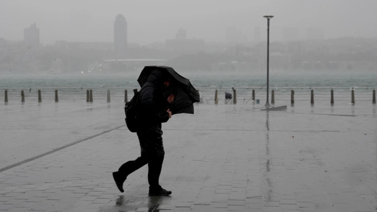 30 ile sarı kodlu uyarı: Sağanak kuvvetli yağacak fırtına uçuracak