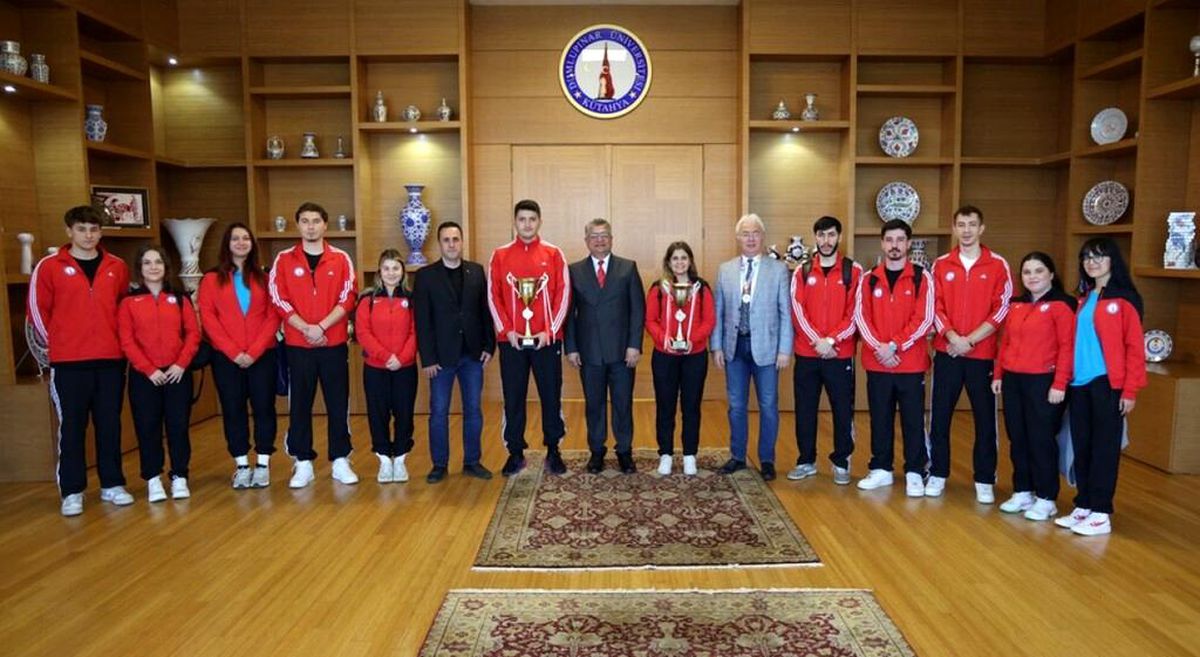 DPÜ Hentbol takımlarından Türkiye Şampiyonası'nda büyük başarı