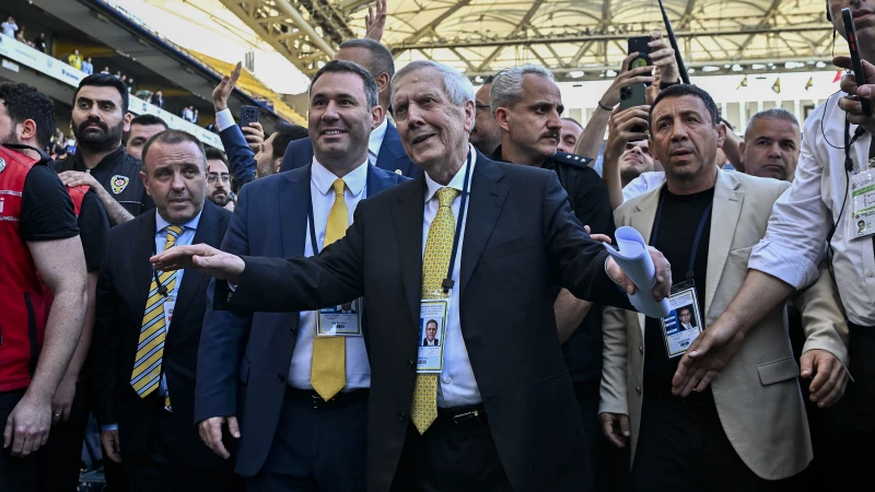 Fenerbahçe'nin yeni teknik direktörü kim olacak?