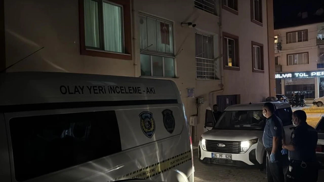 Eskişehir'de yalnız yaşayan kişi evinde ölü bulundu