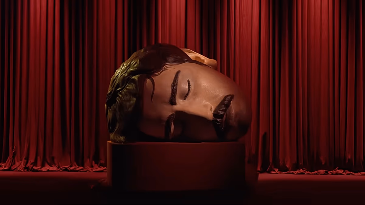 Deniz Göktaş'ın gösterisinde esinlendiği düşünülen Ron Mueck kimdir?