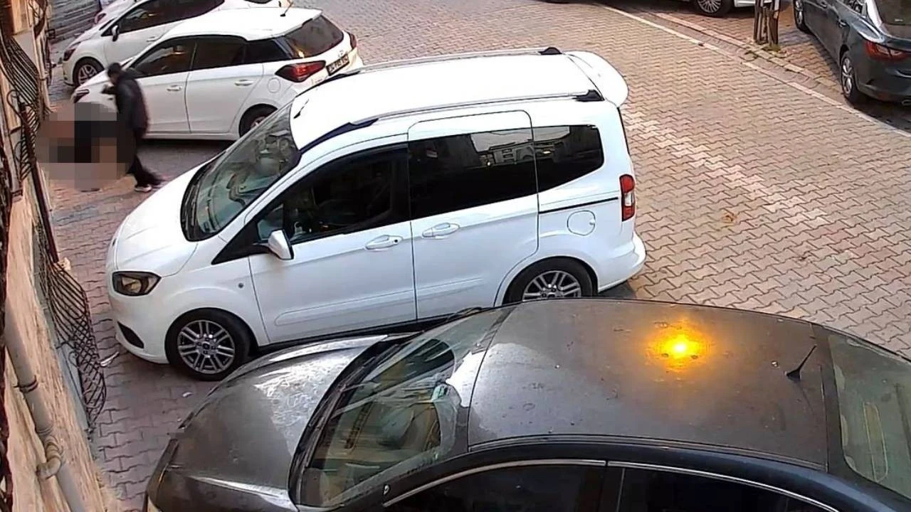 Esenyurt'ta sokak ortasında infaz! Pusu kurup, kurşun yağdırdılar... Eşi kucağında bebeğiyle kriz geçirdi