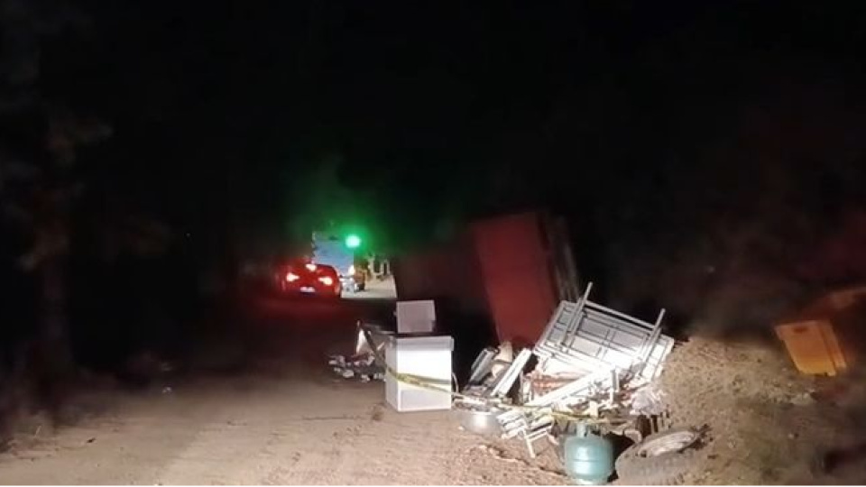 Sakarya'da kamyonet devrildi: 1 ölü, 1 yaralı