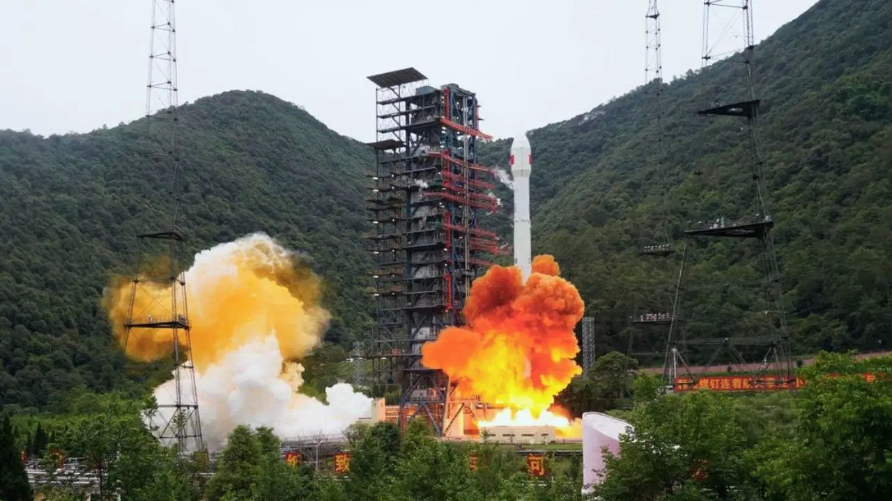 Çin, 'Shijian-31' uydusunu uzaya gönderdi