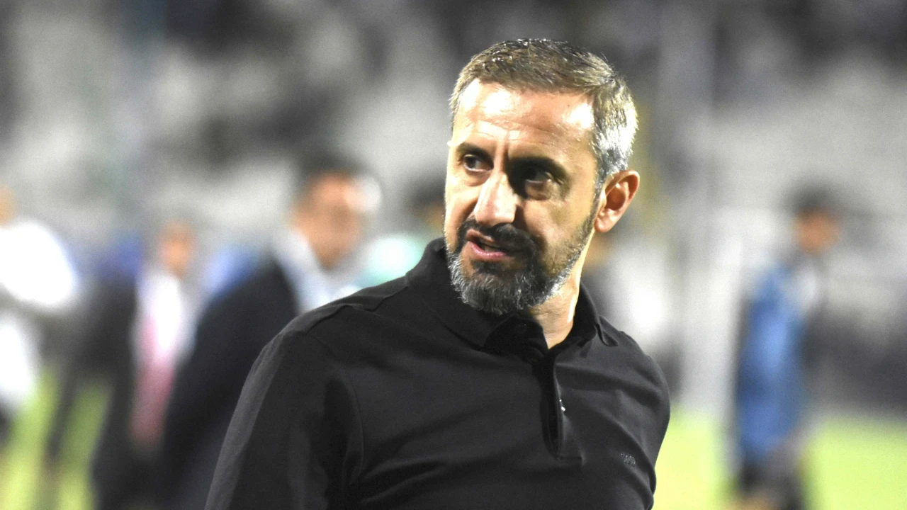 Süper Lig’in yeni ekibinde rekortmen hoca imzayı attı