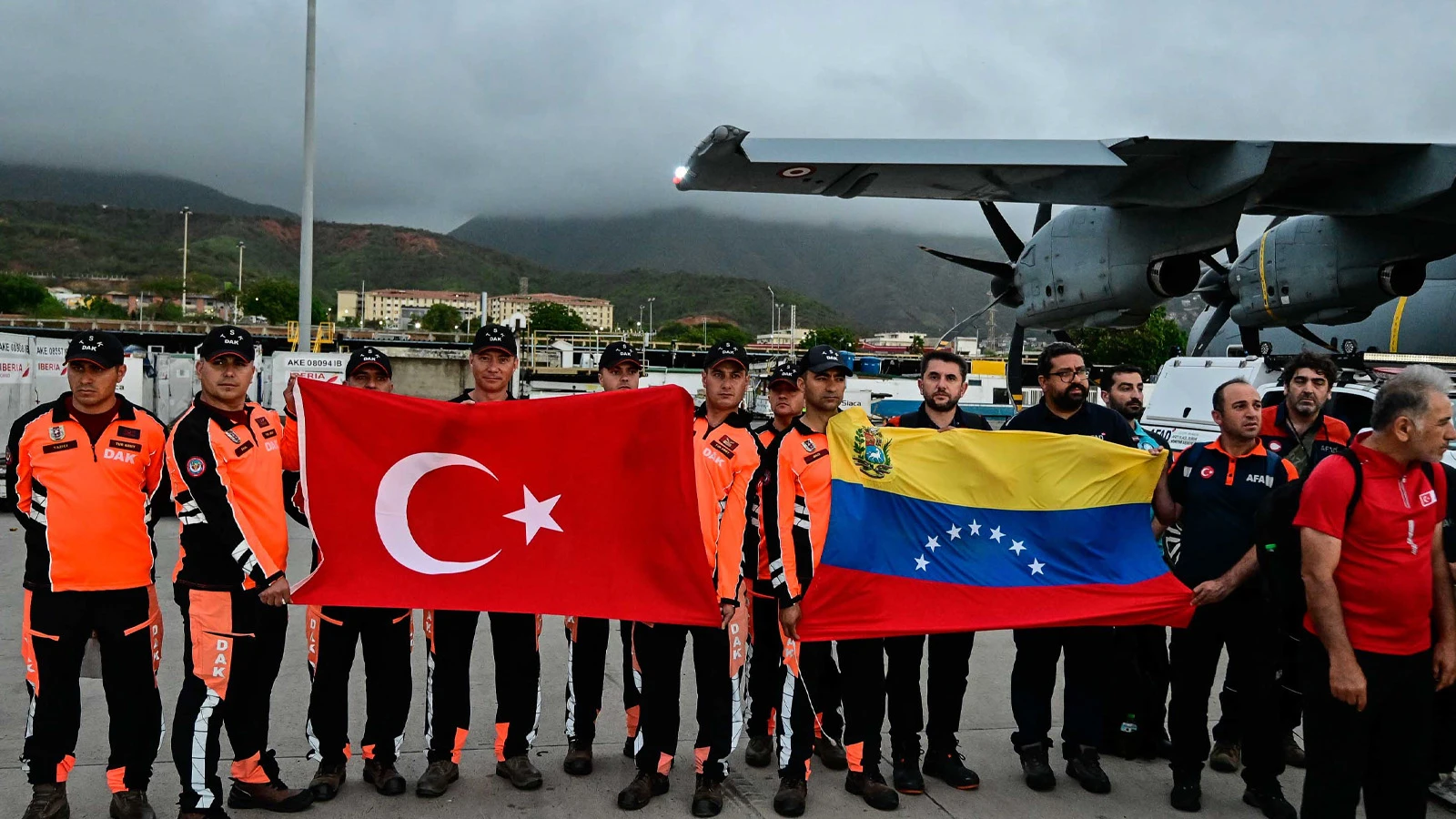 Türk arama kurtarma ekibi Venezuela'ya ulaştı