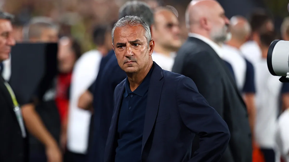 Fenerbahçe, eski yıldızını geri getiriyor! İsmail Kartal’dan yeşil ışık...