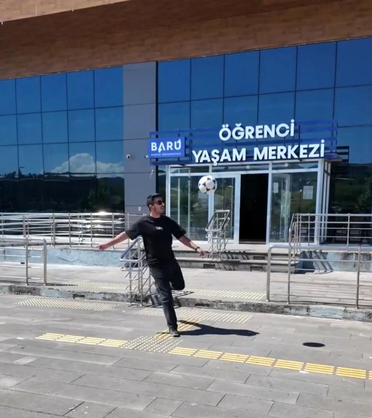Bartın Üniversitesinden A Milli Takım'a destek videosu