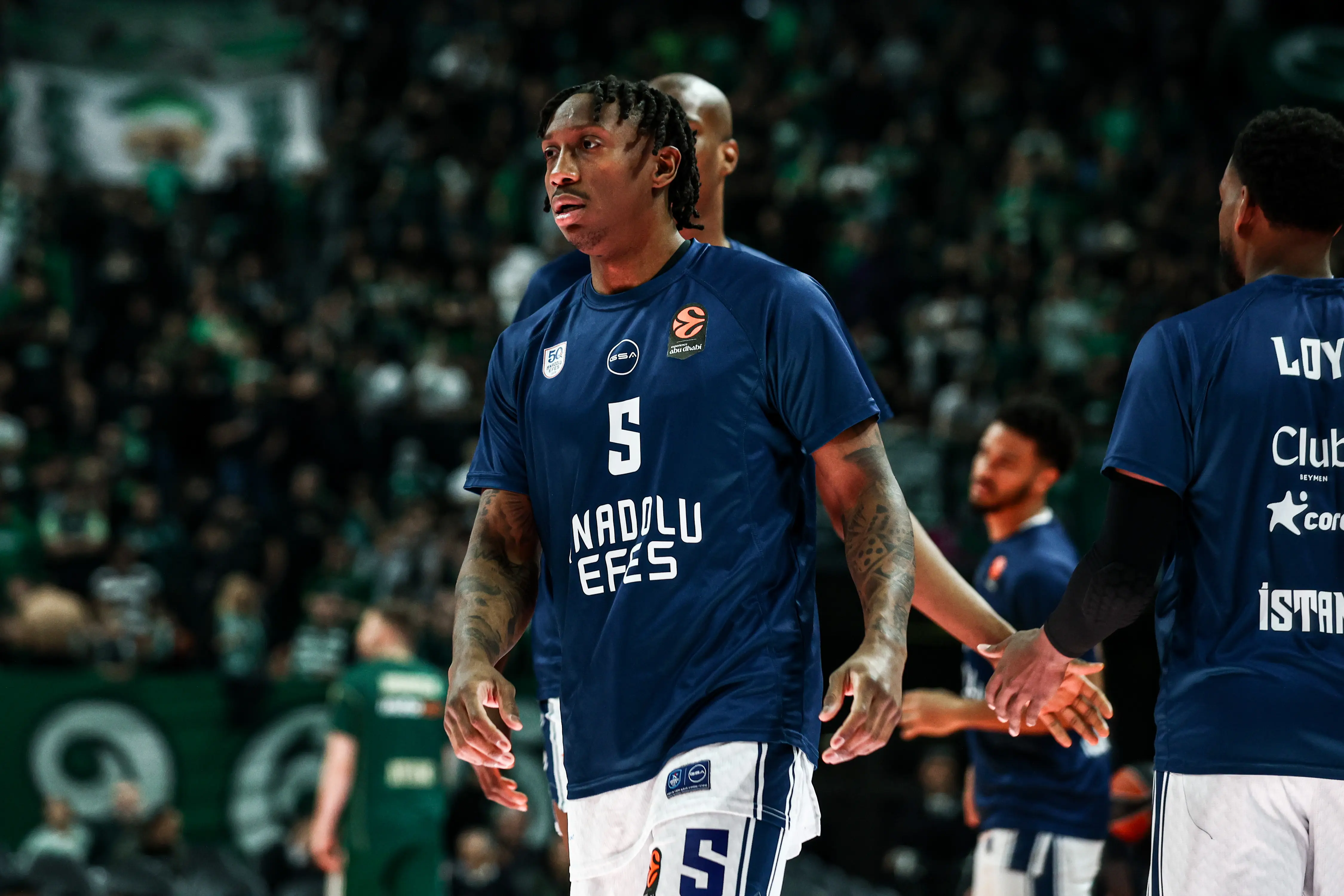 Anadolu Efes'te Saben Lee dönemi sona erdi