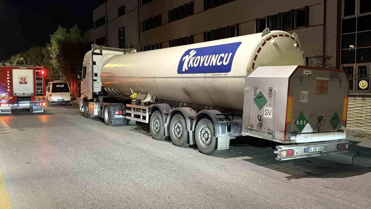Bolu'da tankerden azot gazı sızıntısı korkuttu