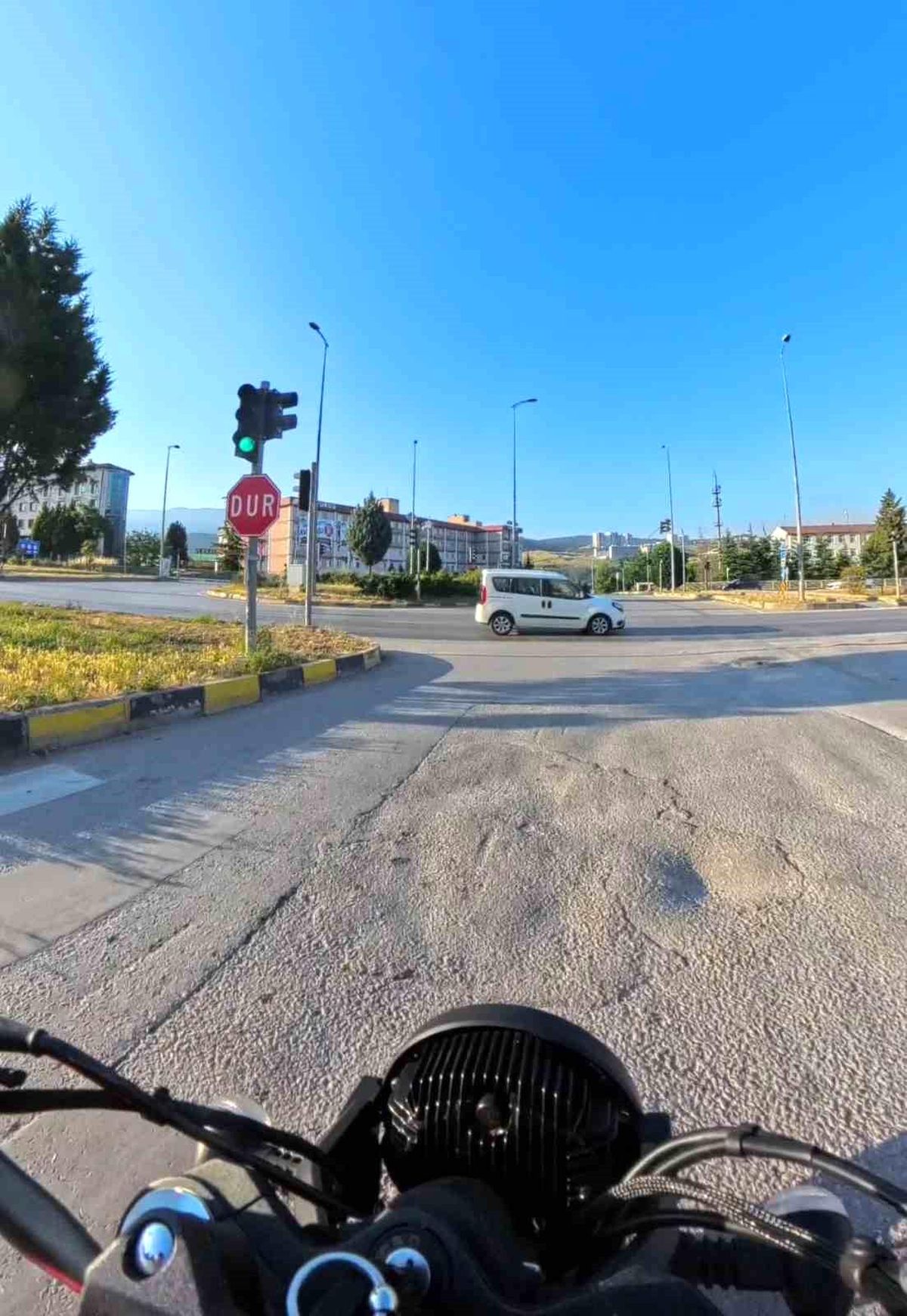 Feci kazaların yaşandığı kavşakta kırmızı ışık ihlali kamerada