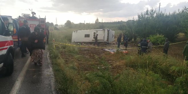 Isparta'da tur otobüsü devrildi: 4 ölü, 15 yaralı