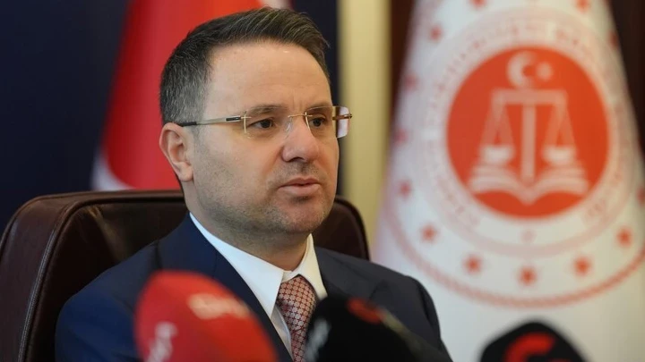 Bakan Gürlek duyurdu... 48 ilde organize suç örgütlerine operasyon: 841 şüpheli hakkında adli işlem yapıldı