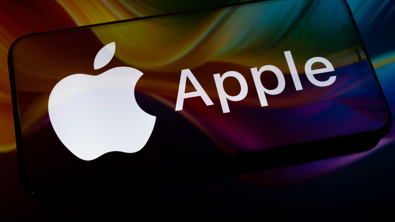 Apple'ın 2 bin dolarlık katlanabilir iPhone modeli eylülde satışa çıkabilir