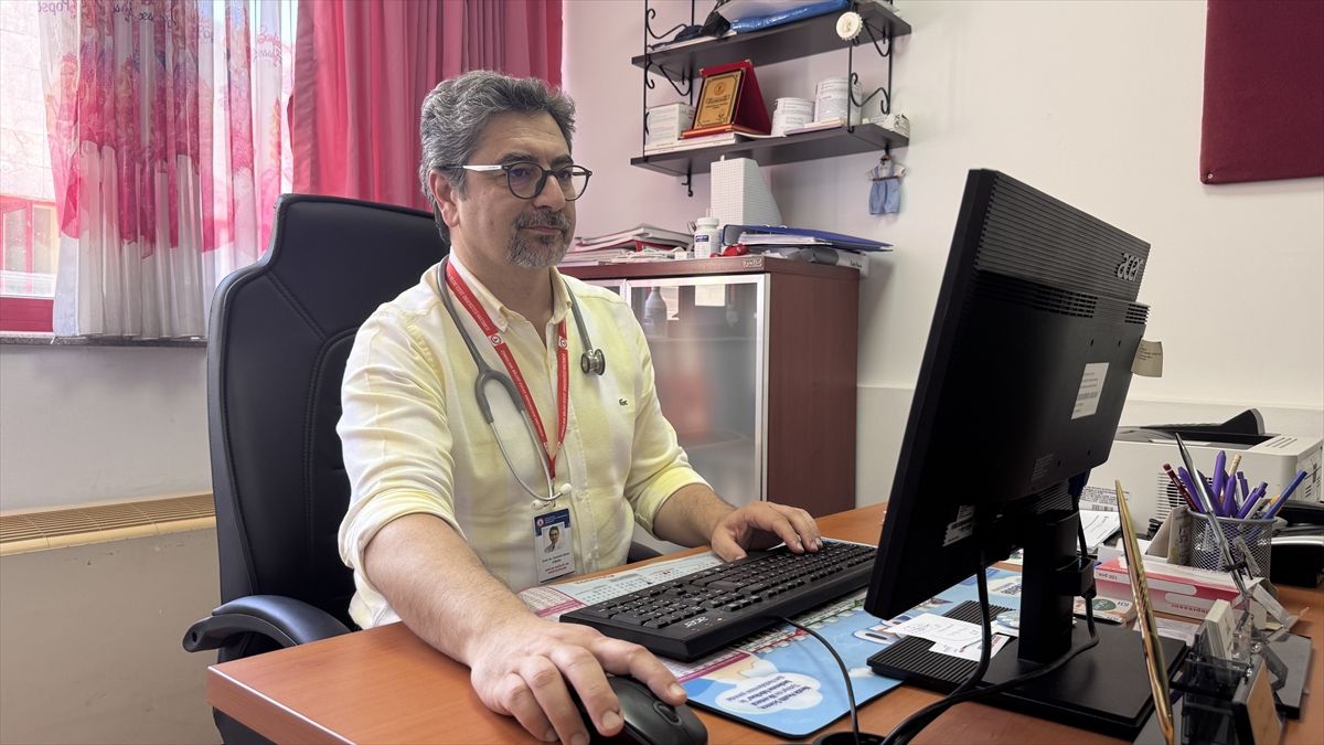 Uzmanından alerjik reaksiyonlara karşı bebeklere "mineral içeren güneş kremleri" kullanın önerisi